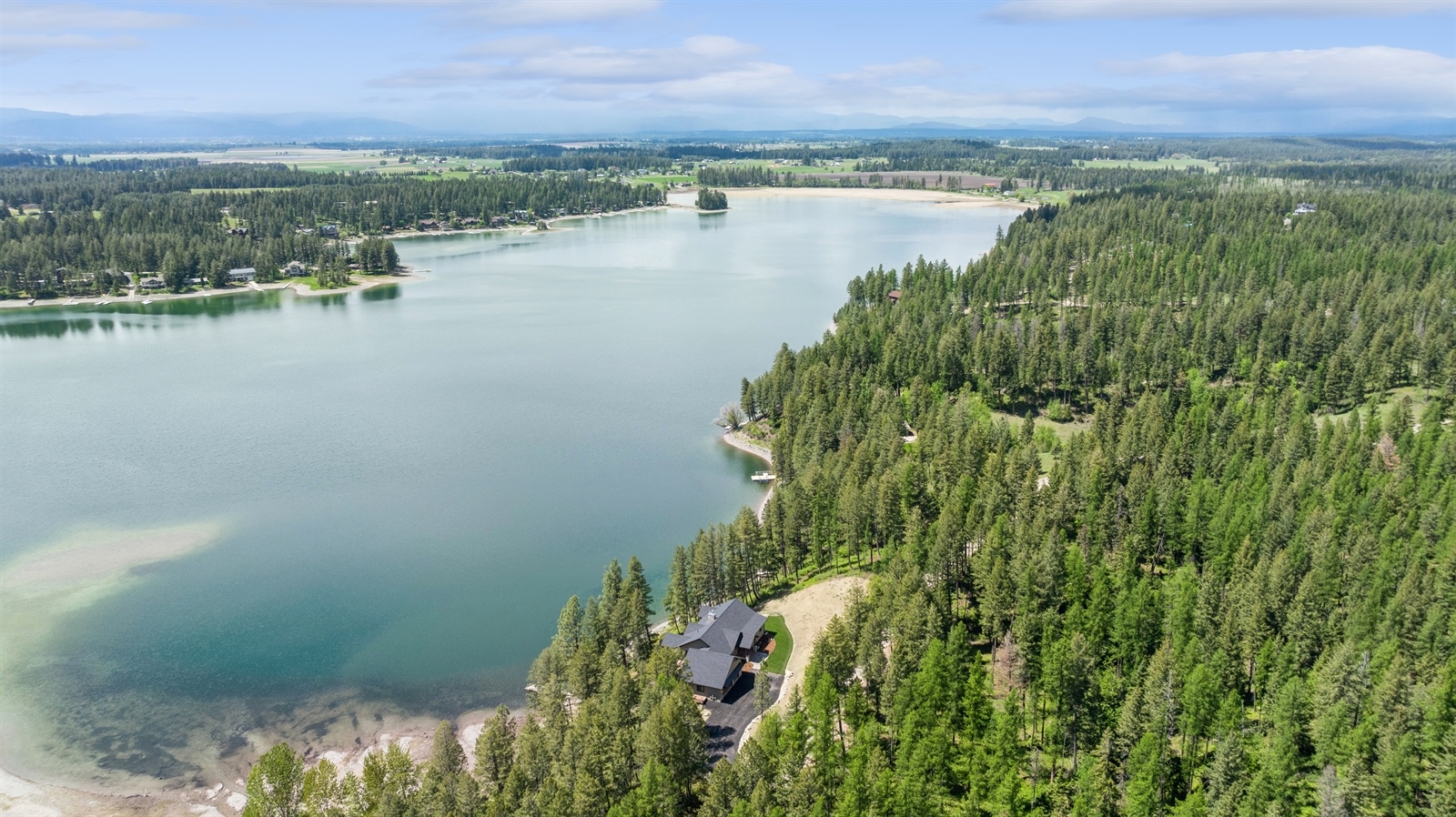 12 198BlaineLakeshoreDr 181011 AerialView Large