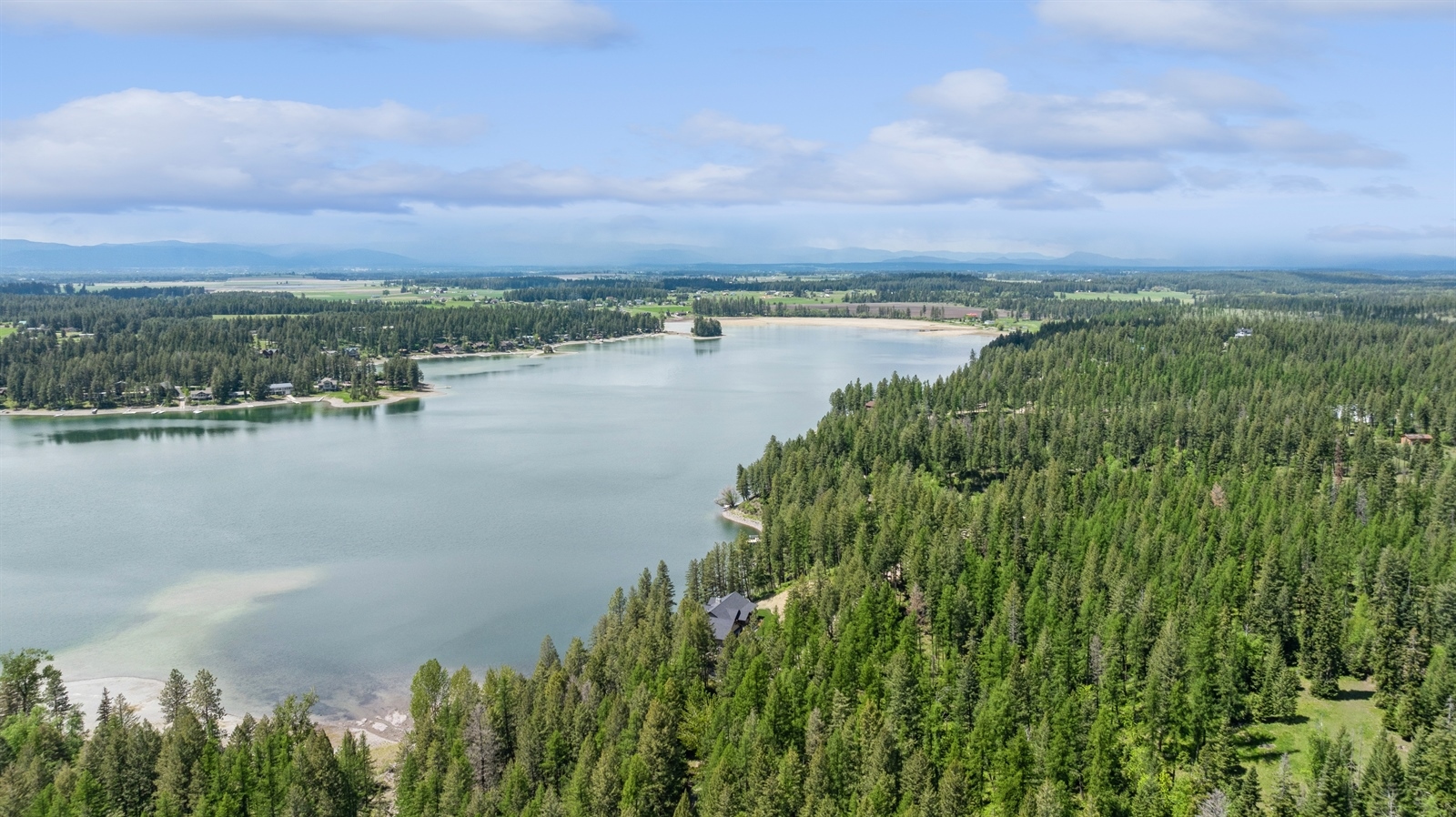 71 198BlaineLakeshoreDr 181012 AerialView Large 1